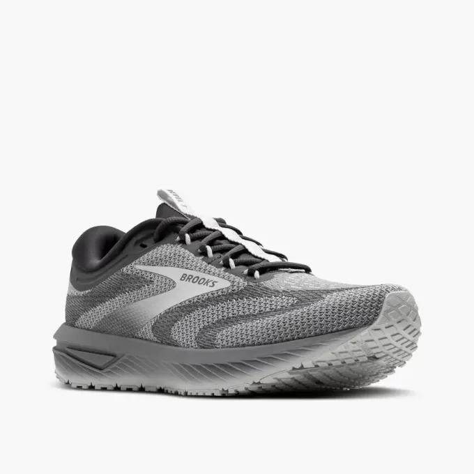 Brooks Revel 7