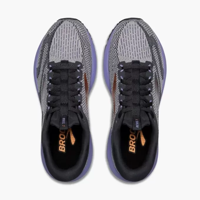Brooks Revel 7