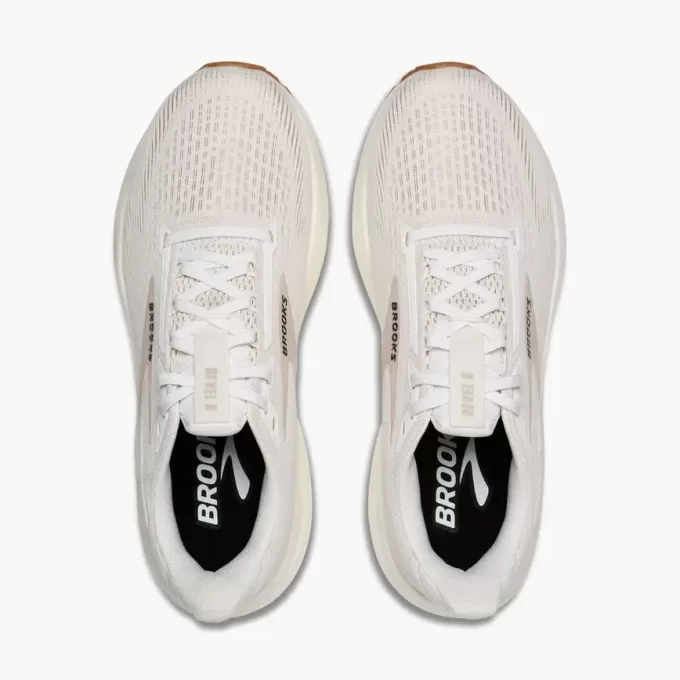 Brooks Revel 8